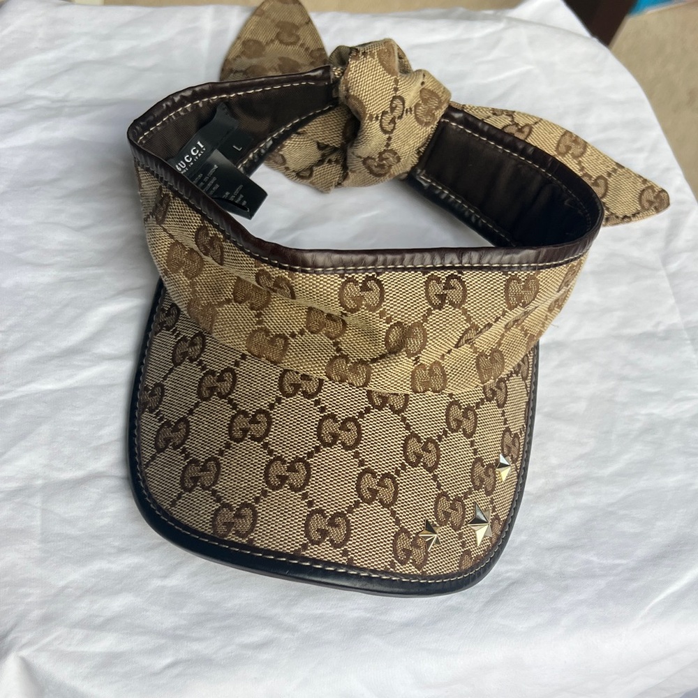 Authentic Gucci  Monogram Bow Visor